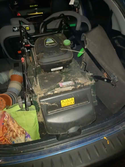 Photo of free Lawn mower (Raynes Park SW20) #1