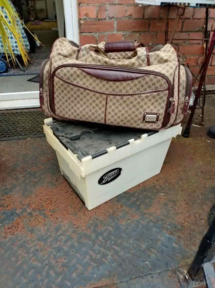 Photo of free Large Storage Box (Prince of Wales Steps TQ1) #3