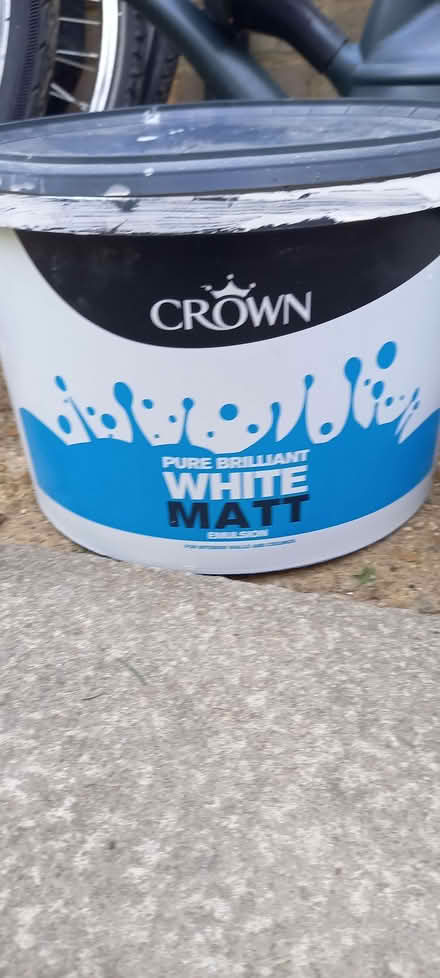 Photo of free Paint - White (Ashton Green BN8) #1