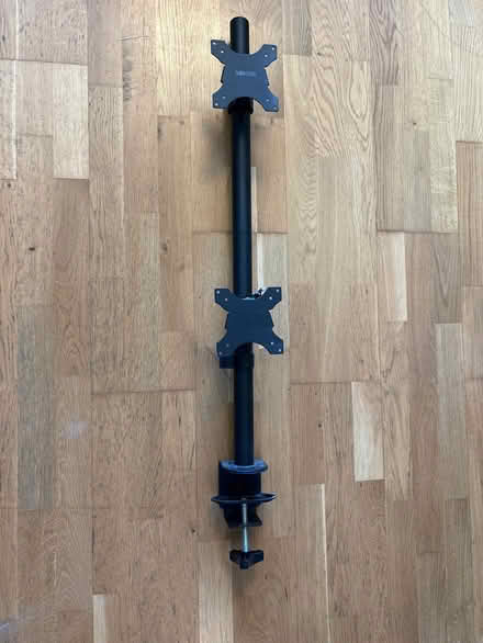 Photo of free Detachable dual screen stand (Chesser EH14) #1