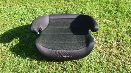 Photo of free "Cozy N Safe" Car Seat (Redhill, Colesmead area, RH1) #1