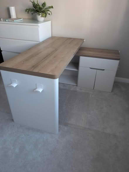 Photo of free L-shaped desk (Sandridge, AL4) #1