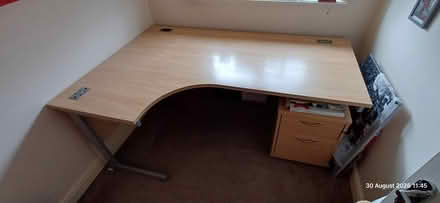 Photo of free Large corner desk (Hadley/Leegomery TF1) #1