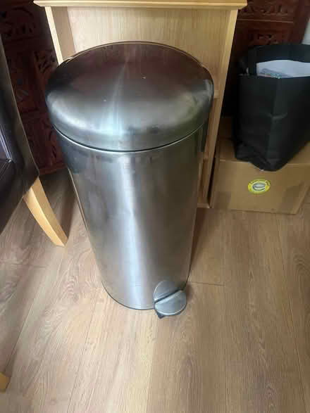 Photo of free Large metal pedal bin (Iffley Village OX4) #1