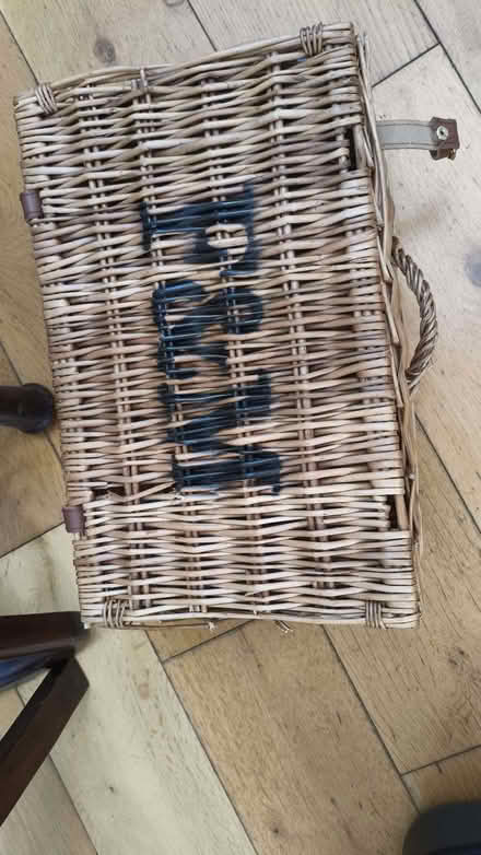 Photo of free 40cm x 24cm Fortnum hamper (empty) SE25 (South Norwood SE25) #1
