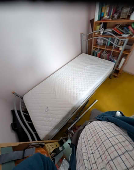 Photo of free Single Bed in LU2 (Luton LU2) #1