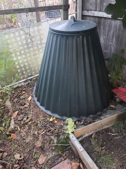 Photo of free Large compost bin (Upminster RM14) #1