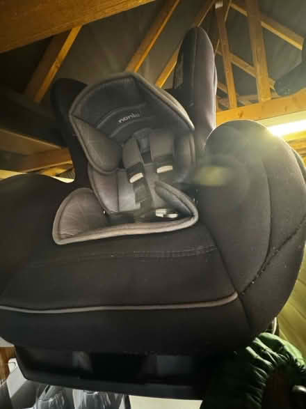 Photo of free Child’s car seat (Llanwern NP18) #2