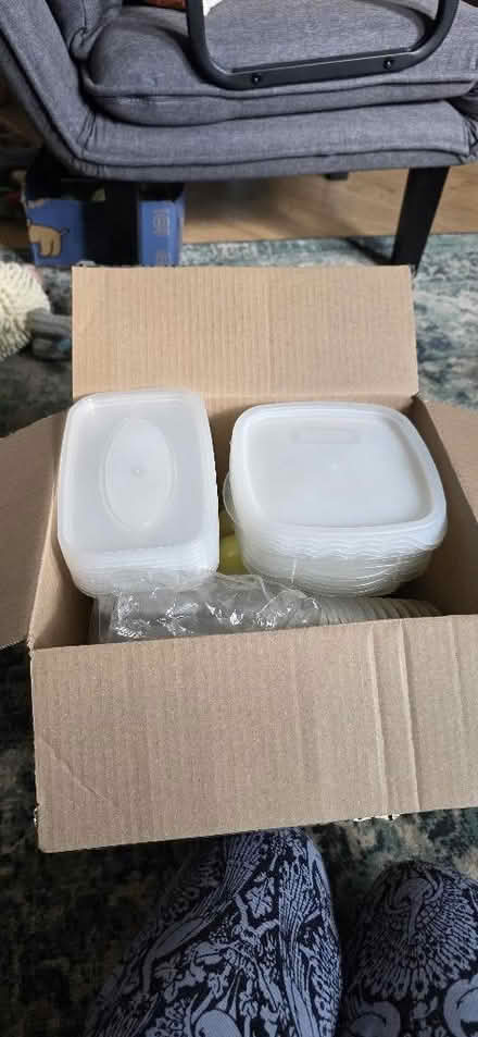 Photo of free Various kitchen stuff (Carfin ML1) #1