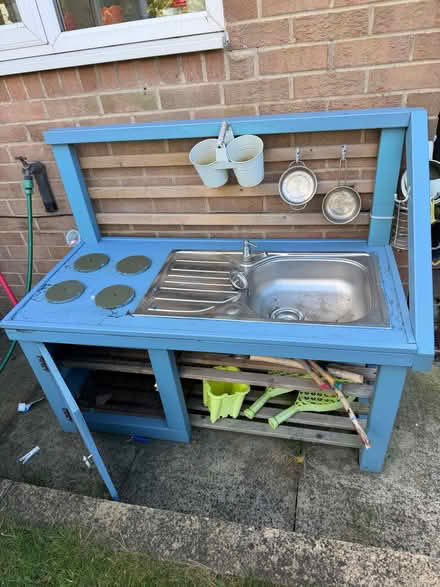 Photo of free Mud kitchen for upcycle (Beanlands Island LS29) #1
