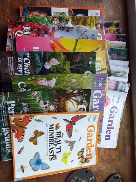 Photo of free RHS Garden magazines (Selattyn SY10) #1
