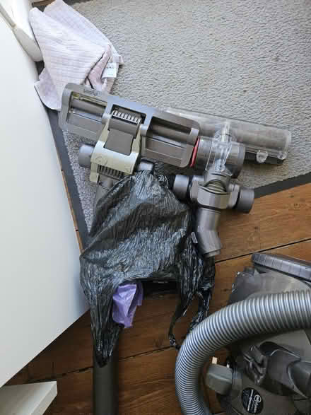 Photo of free Dyson bagless hoover (West Norwood SE19) #1
