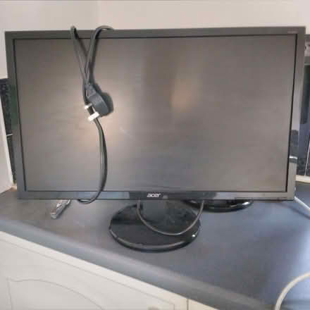 Photo of free Monitor (Yew Tree WS5) #1