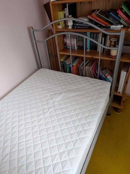 Photo of free Single Bed in LU2 (Luton LU2) #4