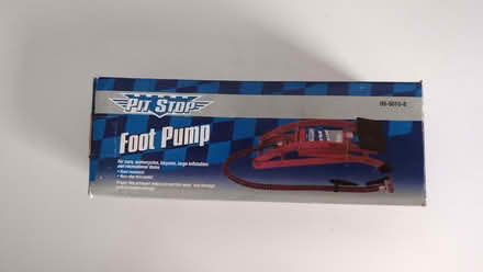 Photo of free Foot pump (Trafalgar/River Oaks, Oakville) #1