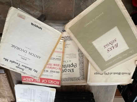 Photo of free Sheet music/ songbooks (Fairfield LA1) #3