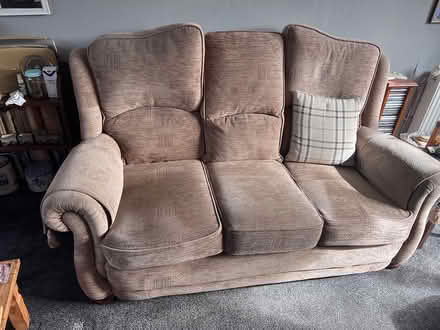 Photo of free Settee (YO24) #3