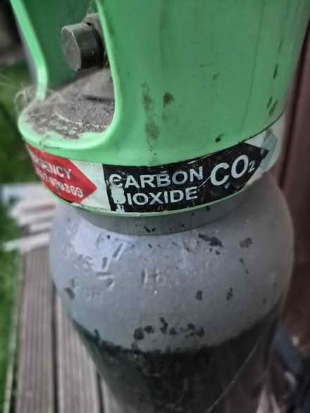 Photo of free co2 bottle (S63 6pd) #2