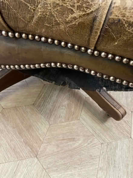 Photo of free Large vintage-style button-back armchair – restoration/upcyc (Broomhill S10) #4