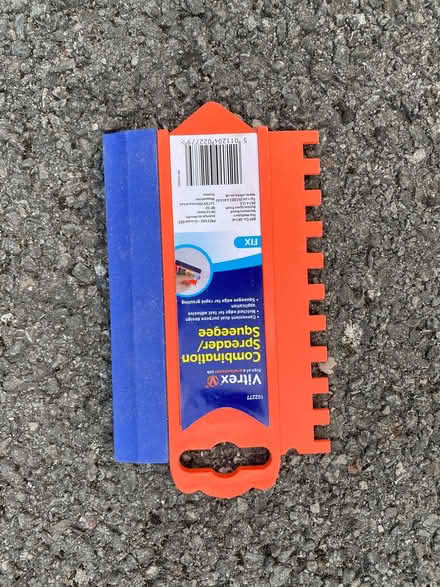 Photo of free Tiling & sealant tools incl. 3 caulk guns (Noke OX3) #3