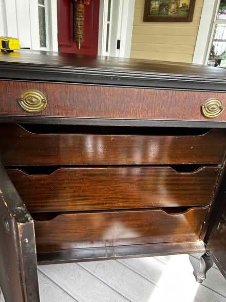 Photo of free Vintage Bureau (Old Wethersfield) #1