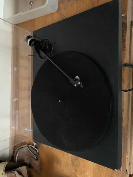 Photo of free Turntable (Maesbrook SY10) #1