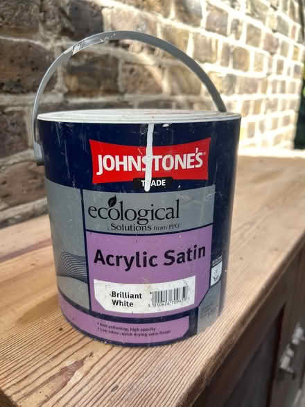 Photo of free Full tin brilliant white paint (Tooting Bec/Balham SW17) #1