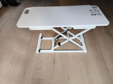 Photo of free Yo Yo Desk (HQ SW6) #1