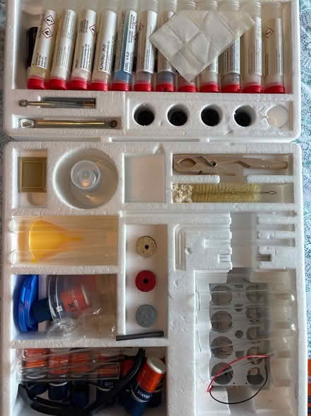 Photo of free Chem C2000 chemistry set (SG5 Hitchin) #2