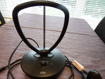 Photo of free TV Amplifier Aerial. (Vale LA1) #1