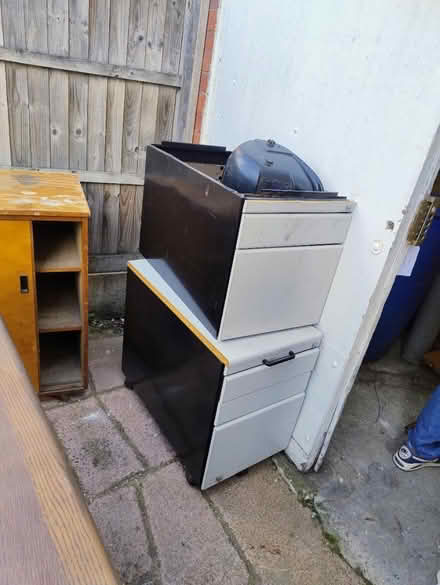 Photo of free Pedestal X2 (Stretford M32) #1