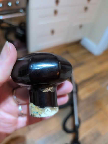 Photo of free Black bakerlite door knob (SS09TG) #3