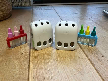 Photo of free Febreze Plug-In Air Freshener (Rotherhithe SE16) #4