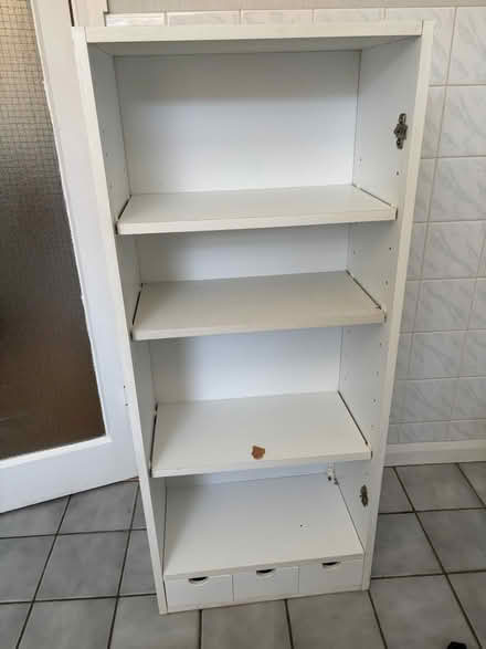 Photo of free Glazed Kitchen cabinet (Off Bath Road. RG1) #2