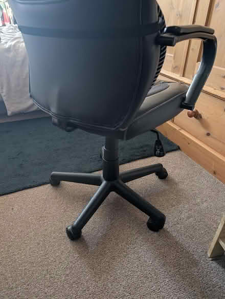Photo of free Well used office chair (N22 Wood Green) #4