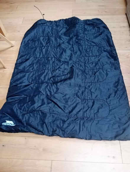 Photo of free Double sleeping bag (Garden City OX5) #1
