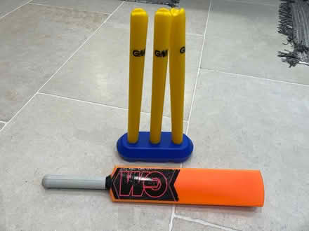 Photo of free Opener Cricket set (SW19 - Dundonald) #1