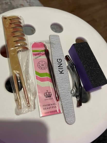 Photo of free Comb, cuticles,nail file, hair clip and a buffer. All new. (Deptford SE8) #1