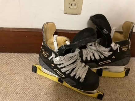 Photo of free Hockey skates (SE AA) #1