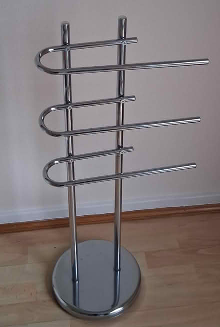 Photo of free Towel holder (Cippenham SL1) #1