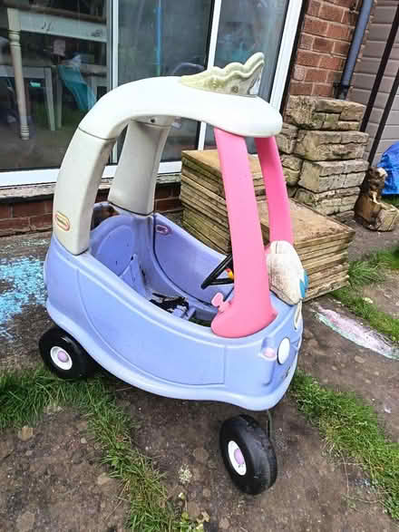 Photo of free Little tikes toy ride in car (Cheadle Hulme SK8) #2