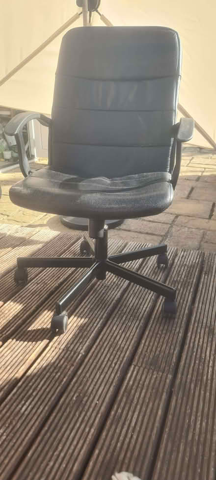 Photo of free Black Office Chair (Ladygrove OX11) #2