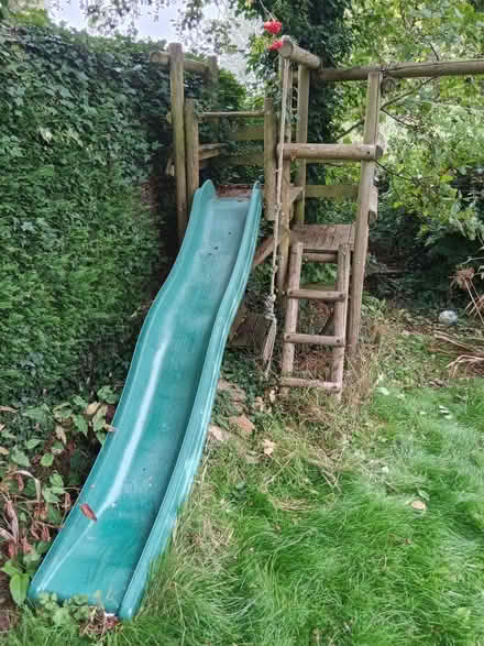 Photo of free Tree house / climbing frame (Jennyfield HG3) #2