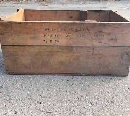 Photo of free Sturdy wood crate (Rogers Park) #1