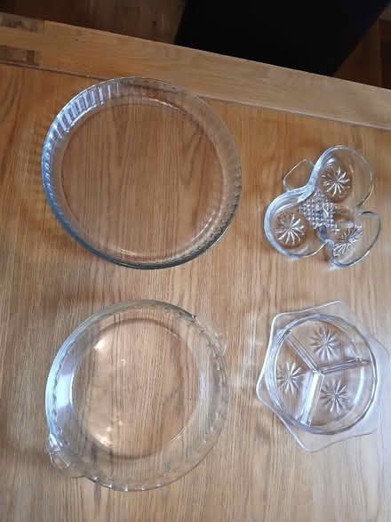 Photo of free Glass serving dishes (Parkhead EH11) #2