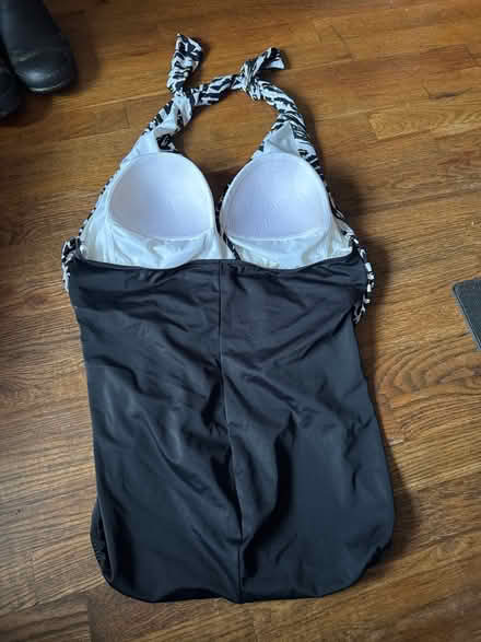 Photo of free Size 16W Bathing Suit (Clason Point Bronx NY) #2