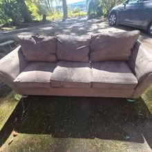 Photo of free couch (SW Beaverton) #1