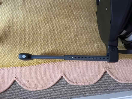 Photo of free Car seat with isofix (Canton CF5) #2