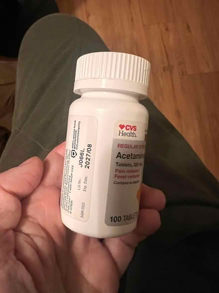Photo of free Tylenol / Acetaminophen expire 2027 (Columbia Heights) #1