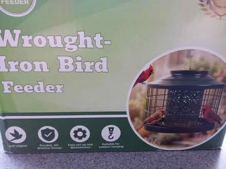 Photo of free Bird feeder (Willesborough) #1